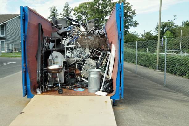 Best Yard Waste Removal  in Cedar Rapids, IA